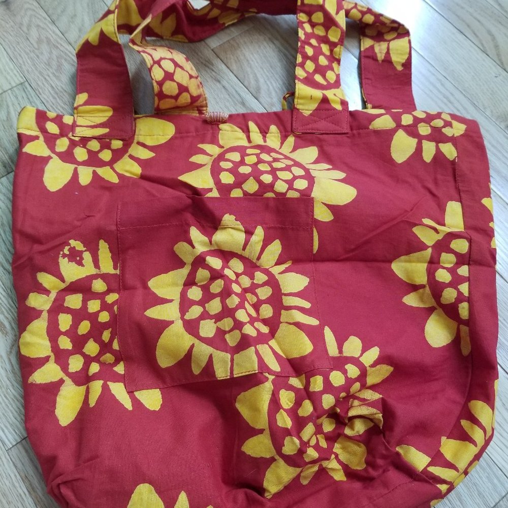 Red sunflower bucket bag Global Mamas Fairtrade